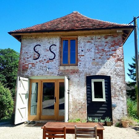 The Dovecote - Unique Self-Contained 1Bed Renovated Barn Villa Saffron Walden Exterior photo